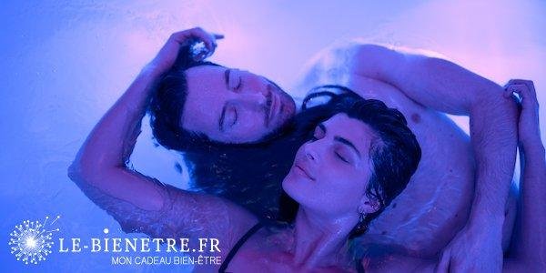 Body Float à PARIS-17E-ARRONDISSEMENT